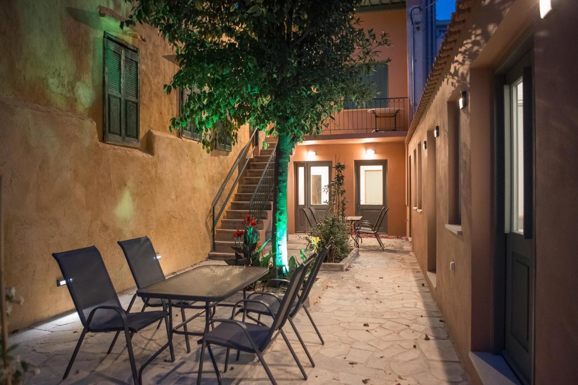 Lindas Convent Garden Home 1 하니아 외부 사진